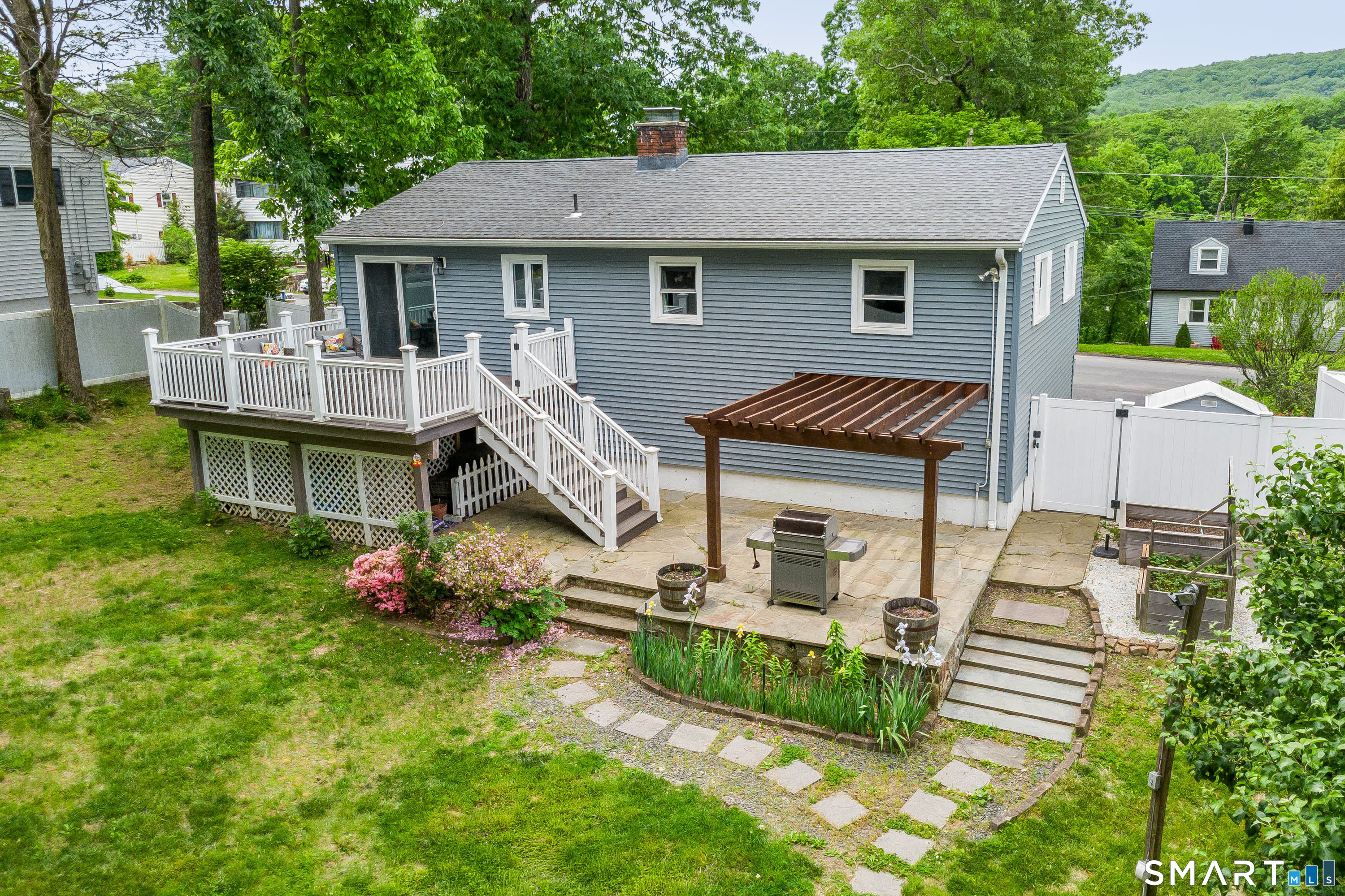 26 Pleasant Street Bethel CT 06801