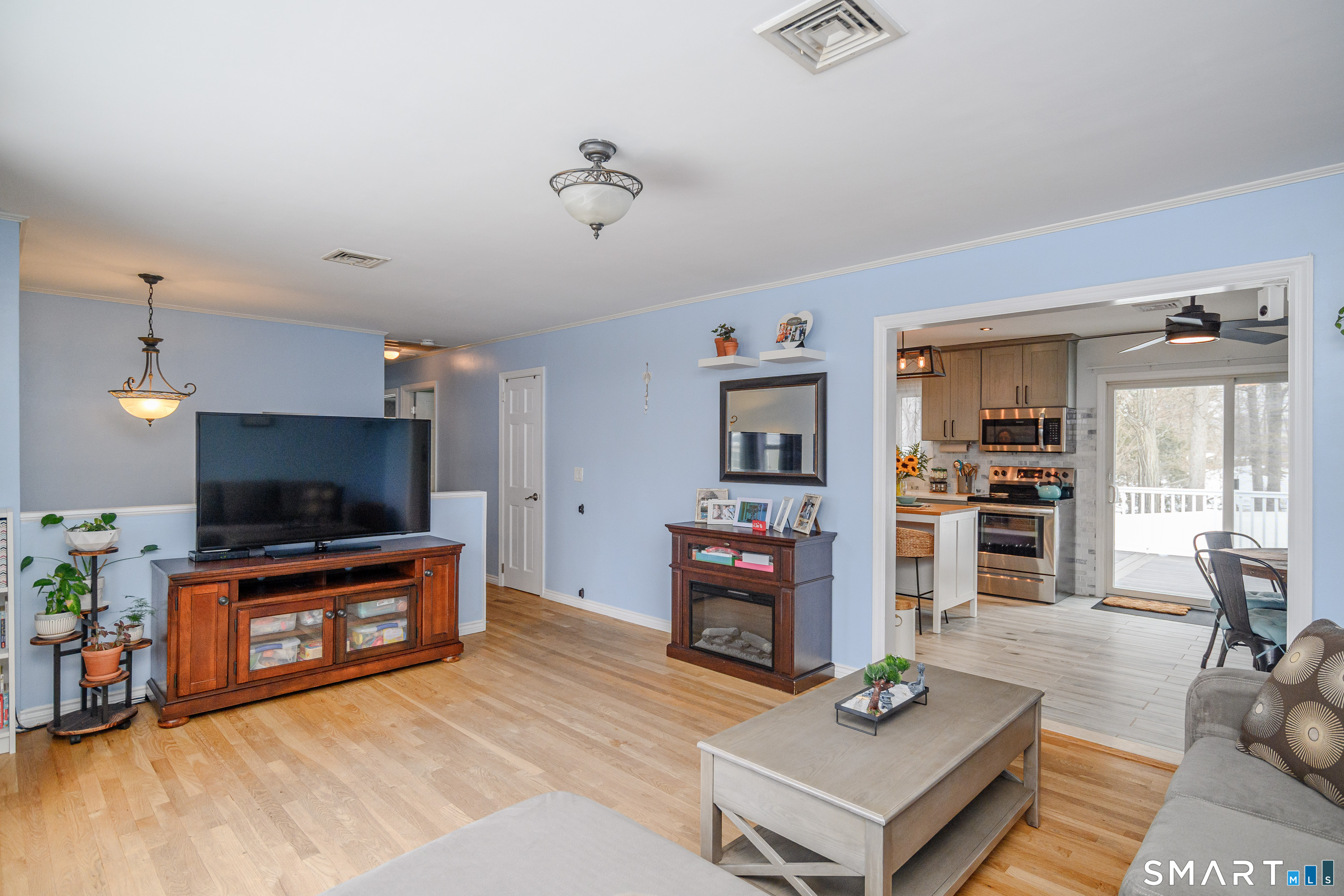 26 Pleasant Street Bethel CT 06801