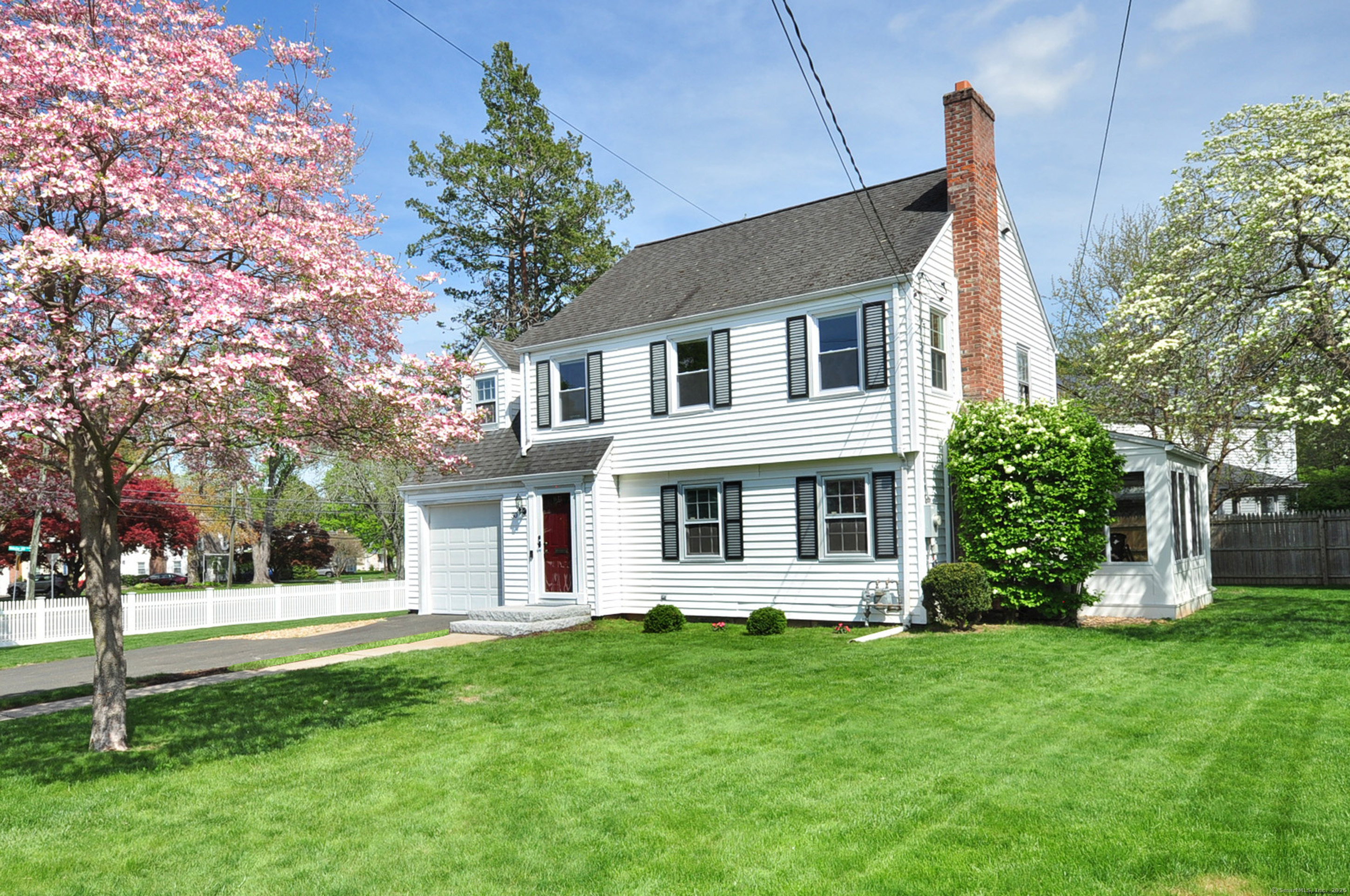 30 Bonny View Road West Hartford CT 06107