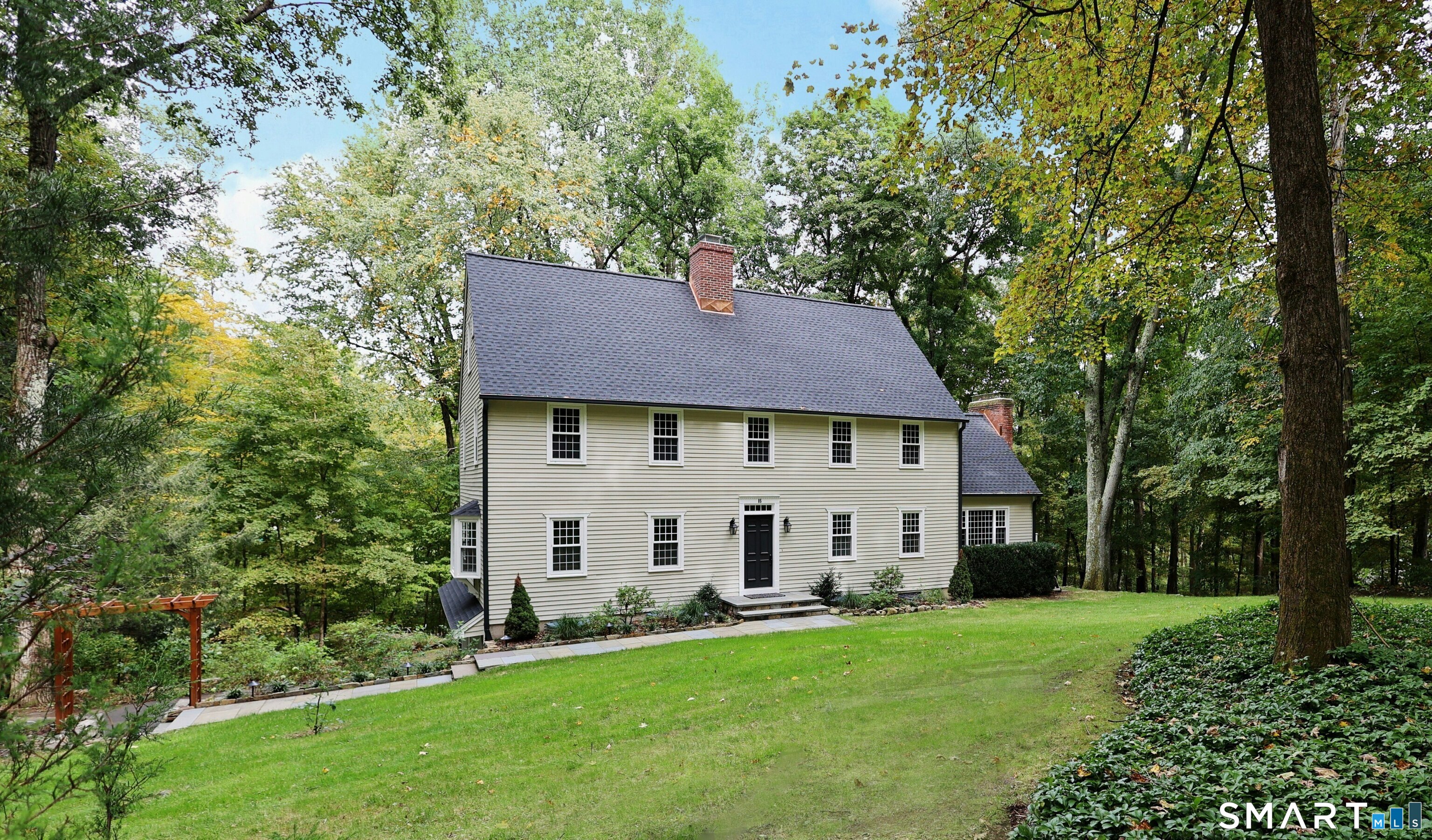 85 Cross Highway Redding CT 06896