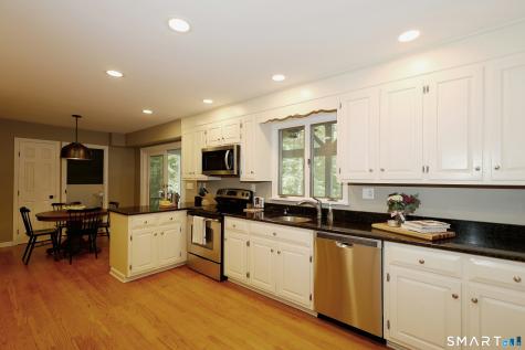 85 Cross Highway Redding CT 06896