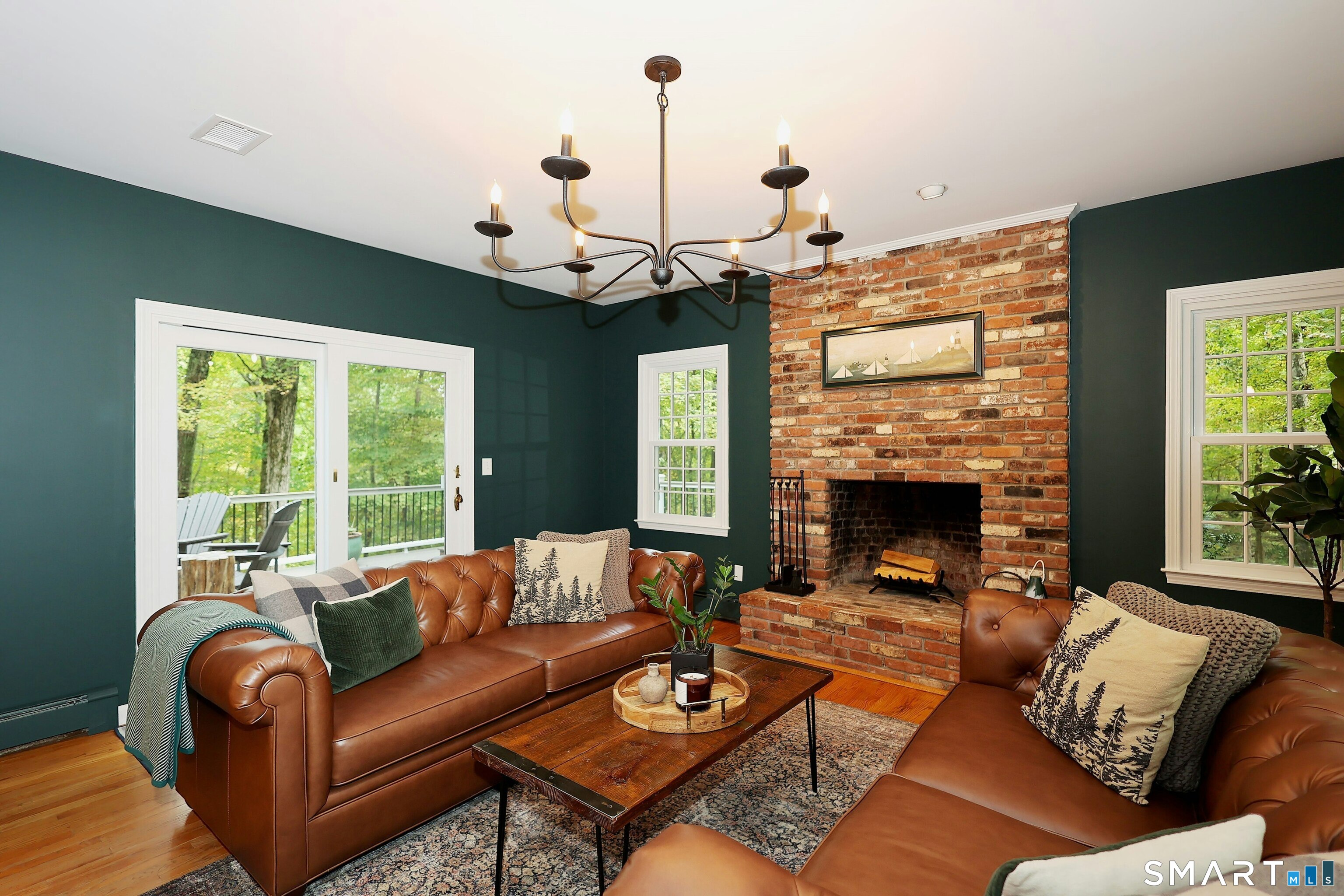 85 Cross Highway Redding CT 06896