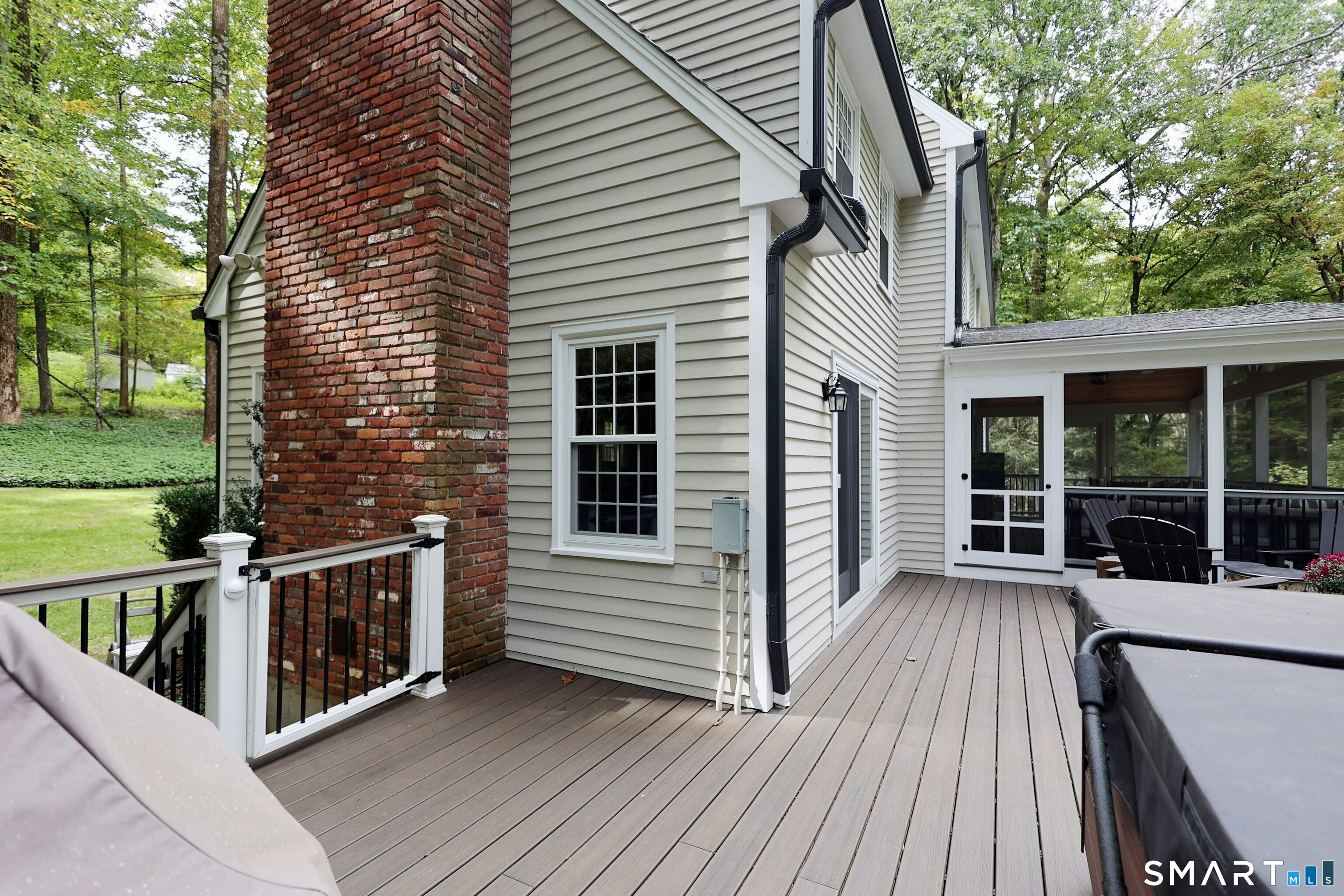 85 Cross Highway Redding CT 06896