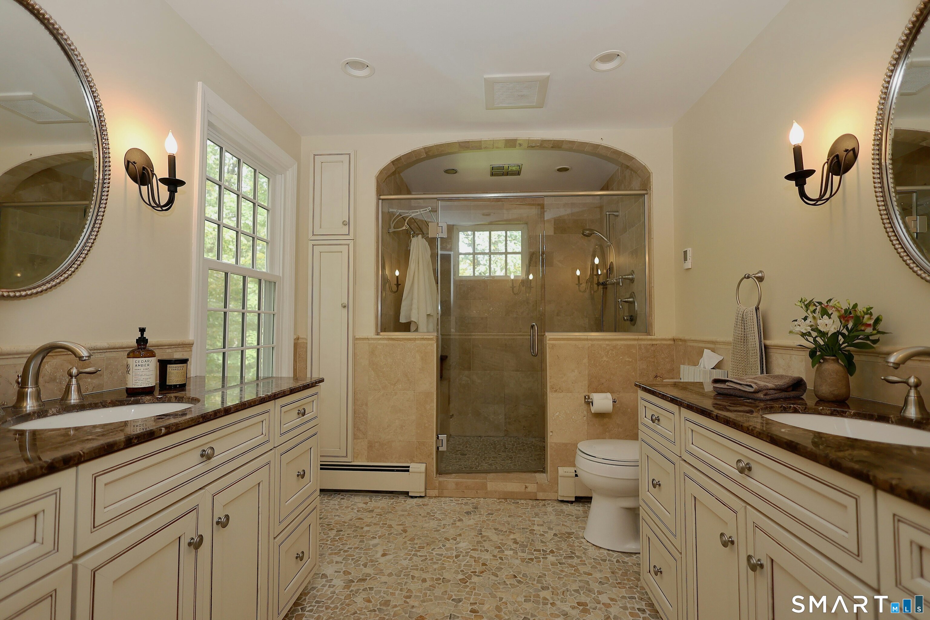 85 Cross Highway Redding CT 06896