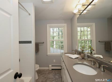 85 Cross Highway Redding CT 06896