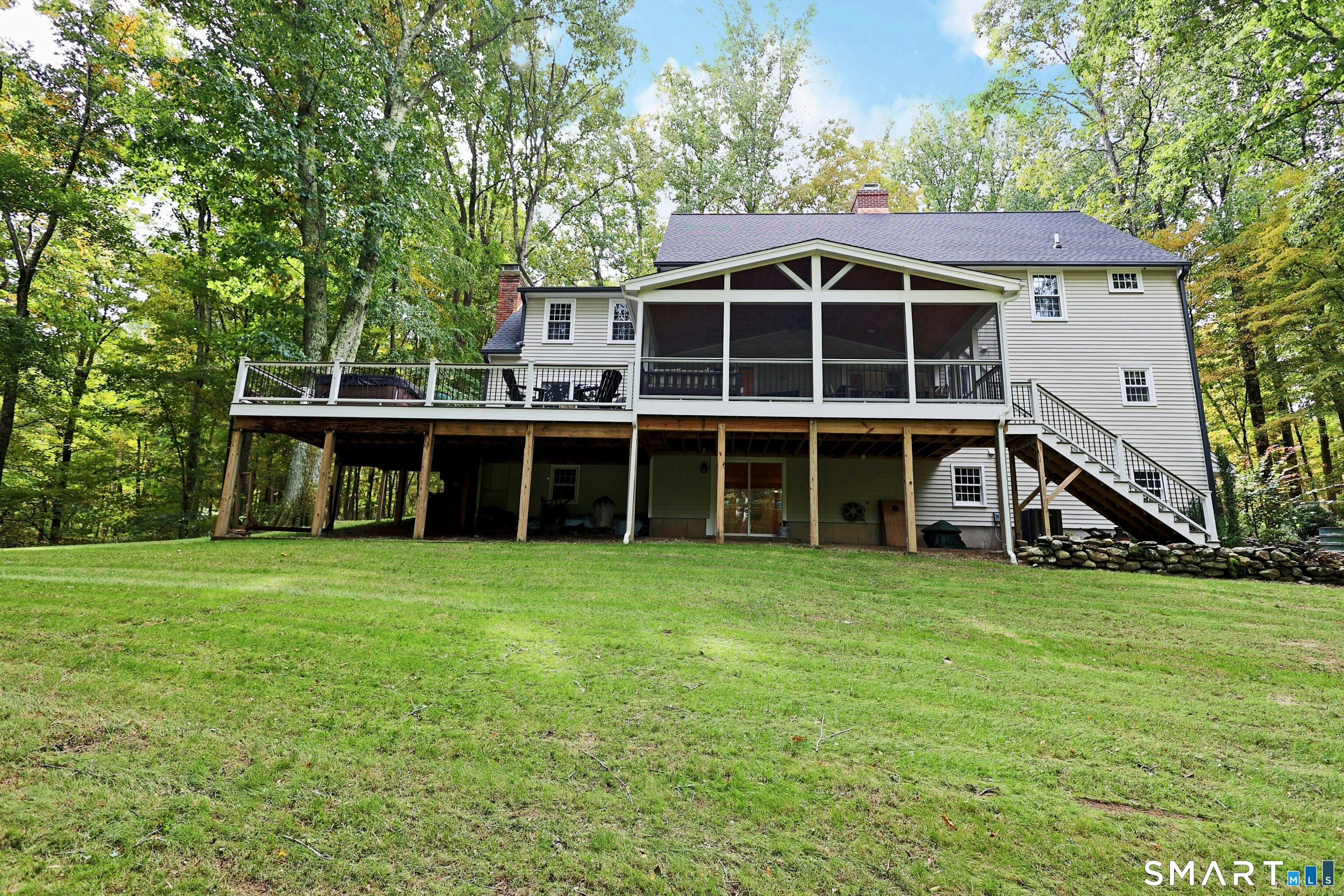 85 Cross Highway Redding CT 06896