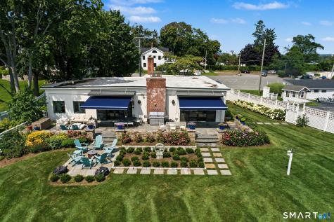 15 Novelty Lane Essex CT 06426