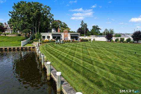 15 Novelty Lane Essex CT 06426
