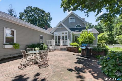 239 Beach Road Fairfield CT 06824