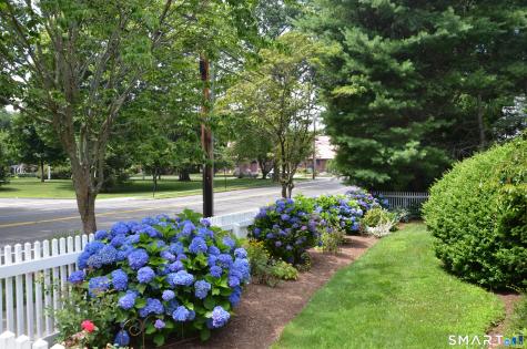 239 Beach Road Fairfield CT 06824