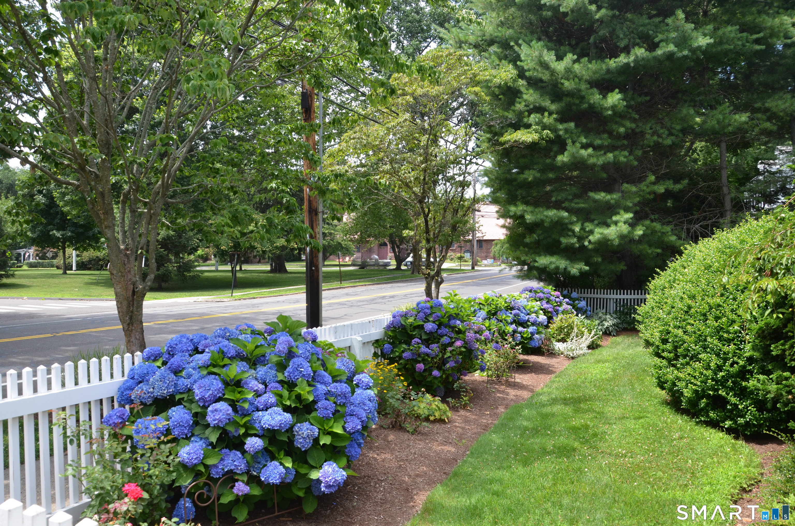 239 Beach Road Fairfield CT 06824