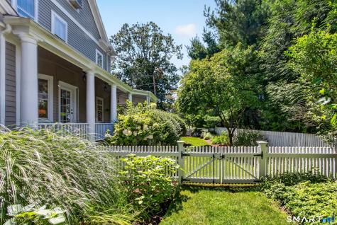 239 Beach Road Fairfield CT 06824