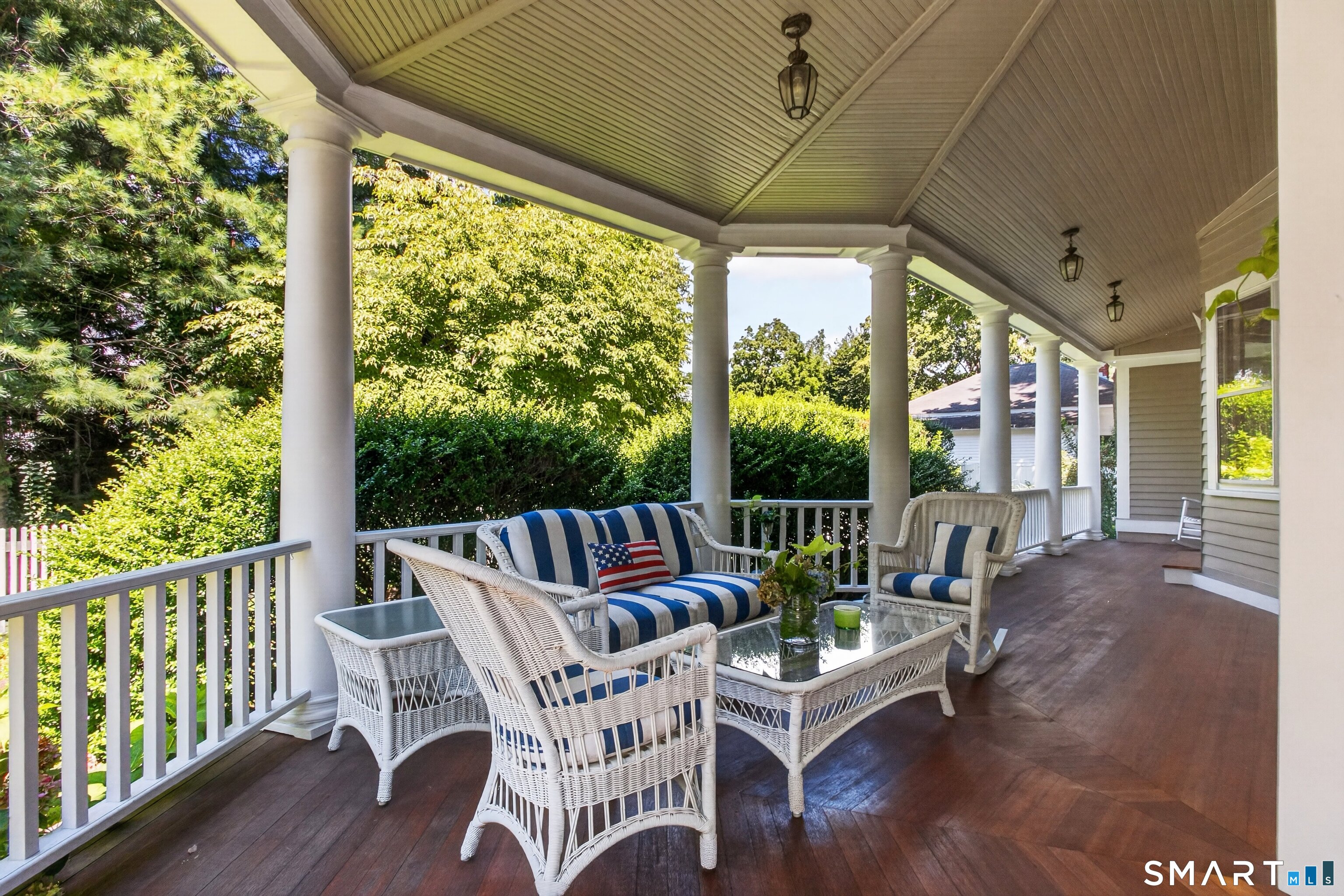 239 Beach Road Fairfield CT 06824