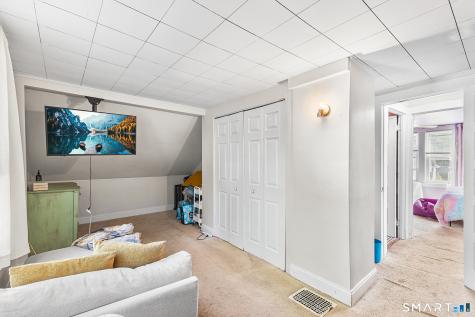 17 Whitney Street East Hartford CT 06118