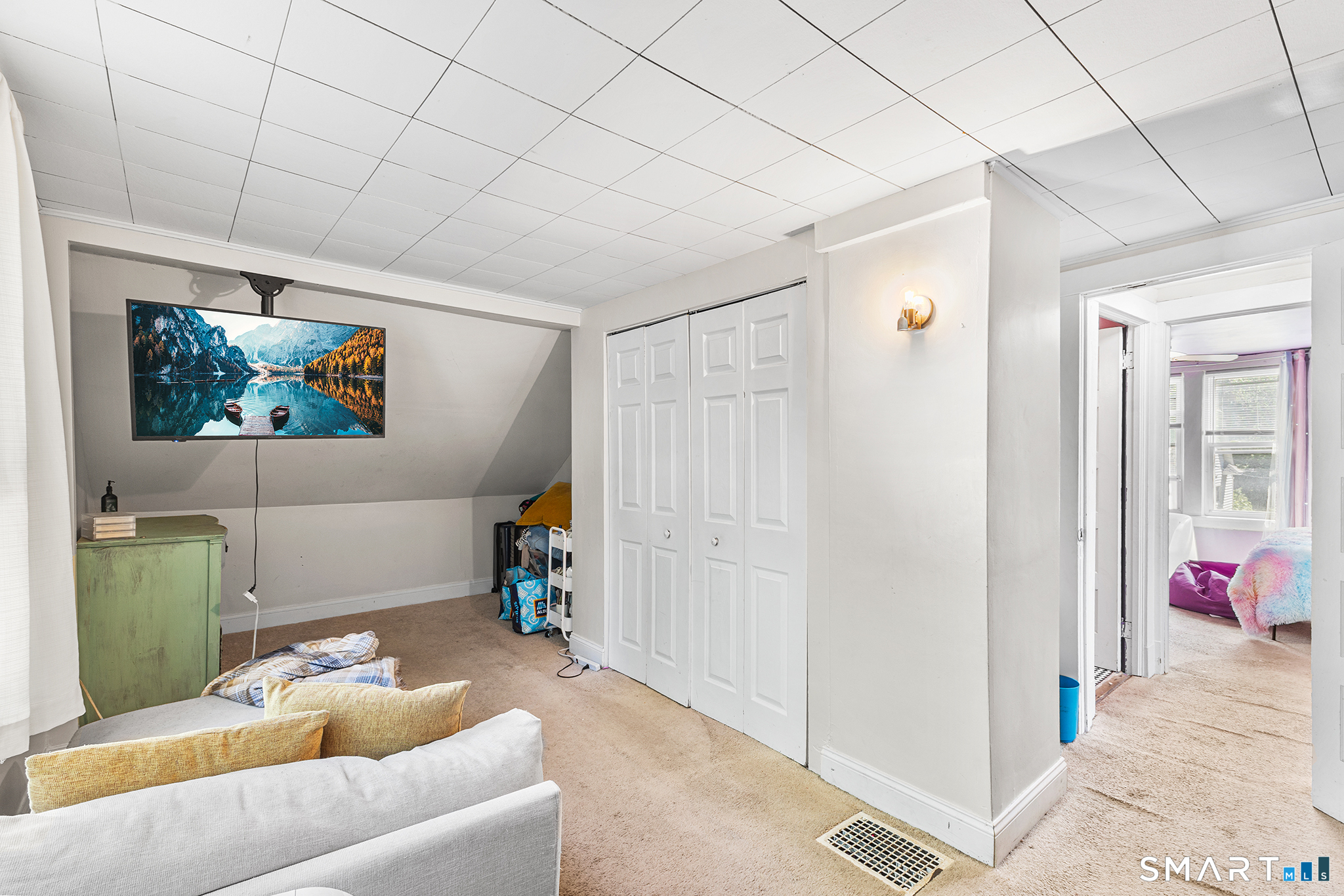 17 Whitney Street East Hartford CT 06118