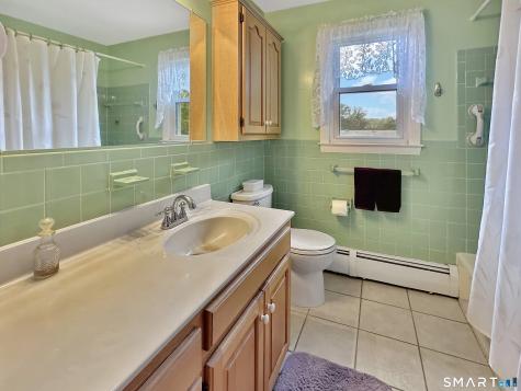 40 Laurel Drive Montville CT 06370