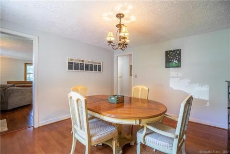39 Winslow Road Cheshire CT 06410