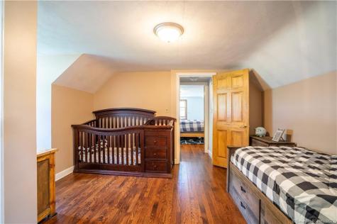 39 Winslow Road Cheshire CT 06410