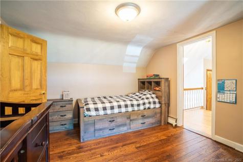 39 Winslow Road Cheshire CT 06410