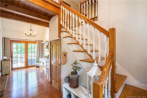 39 Winslow Road Cheshire CT 06410