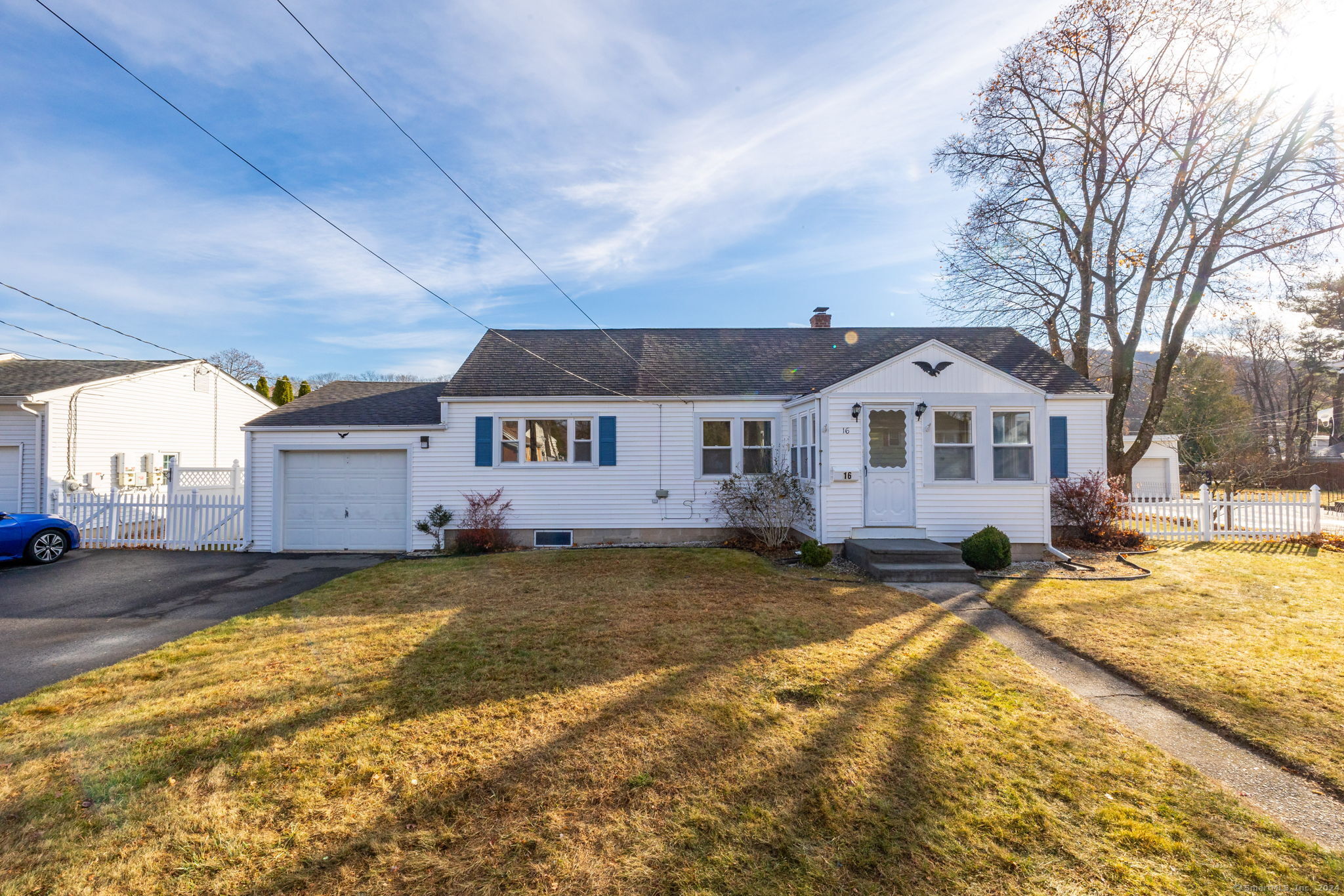 16 Loomis Avenue Plainville CT 06062
