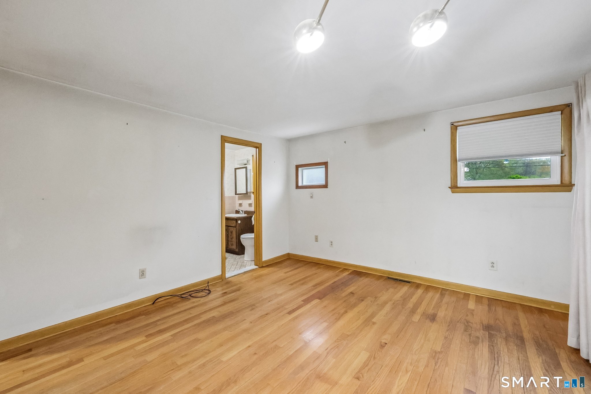6 Anne Avenue Seymour CT 06483