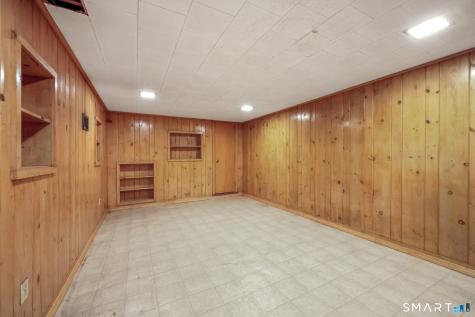 6 Anne Avenue Seymour CT 06483