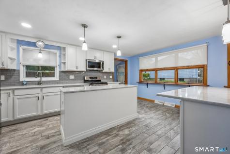 6 Anne Avenue Seymour CT 06483