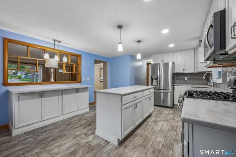 6 Anne Avenue Seymour CT 06483