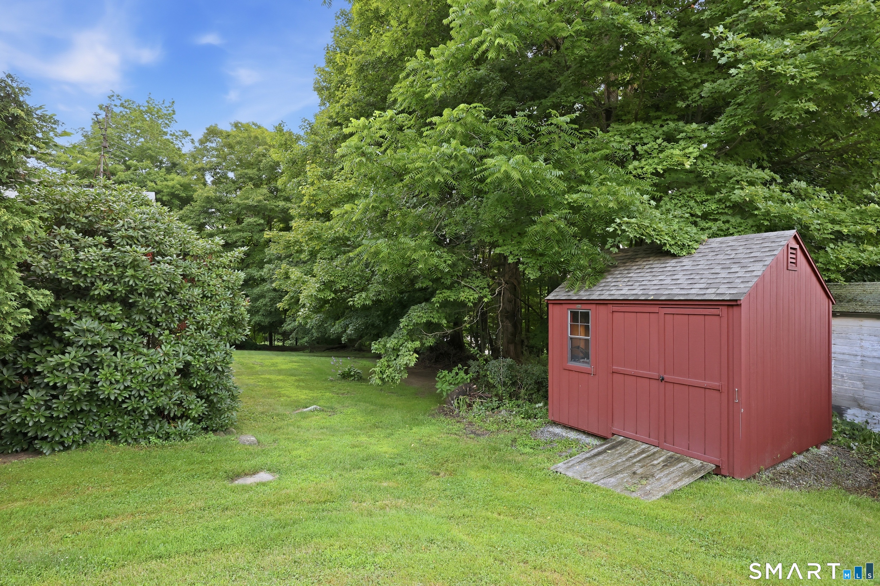 126 Main Street East Hampton CT 06424