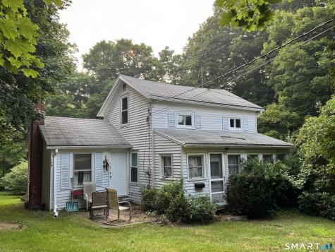 124 Main Street East Hampton CT 06424