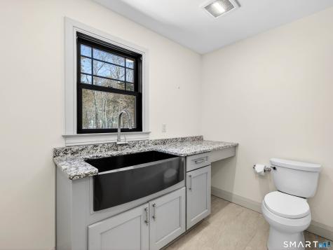 34-1 Johnny Cake Hill Road Old Lyme CT 06371