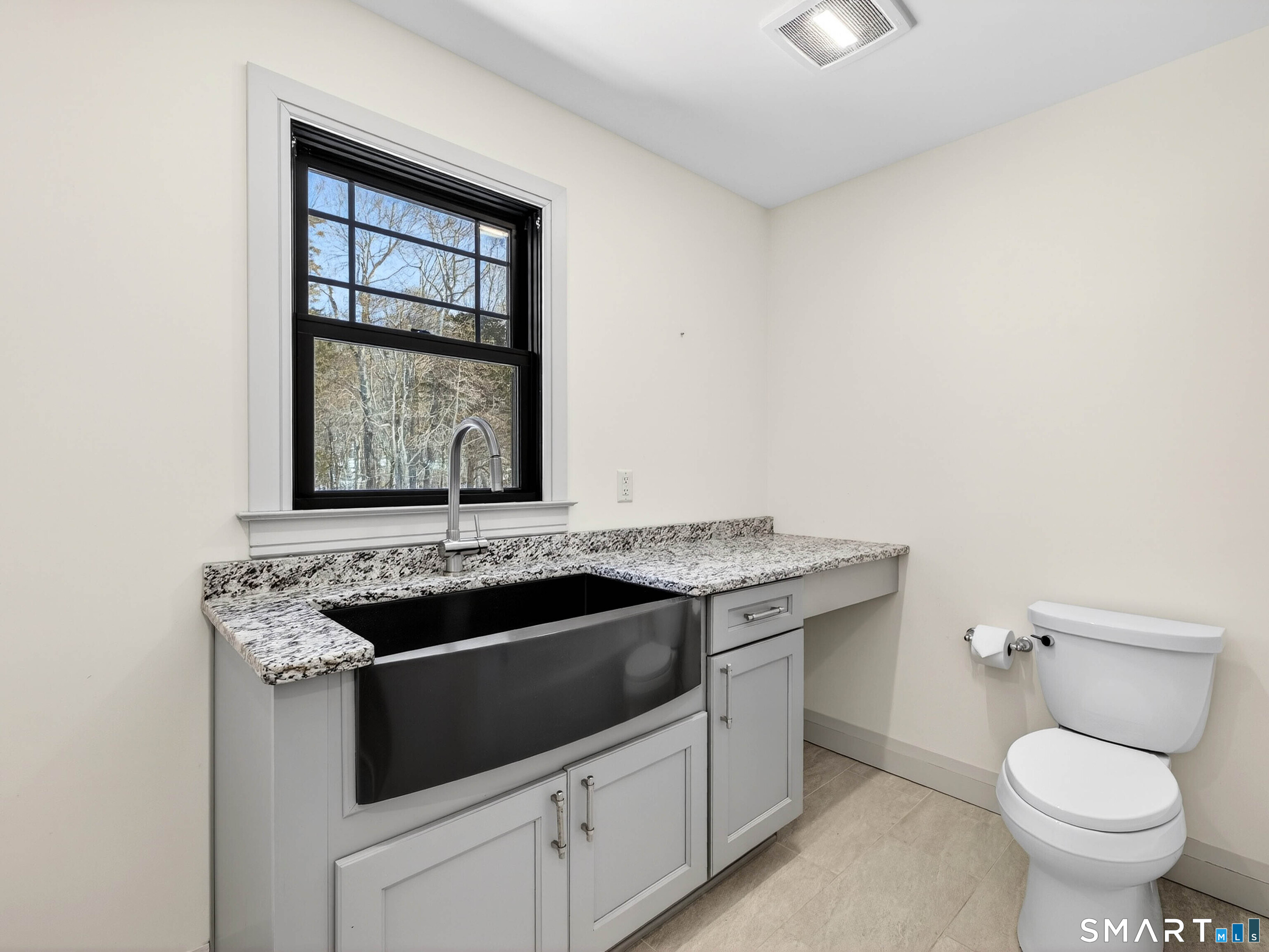 34-1 Johnny Cake Hill Road Old Lyme CT 06371