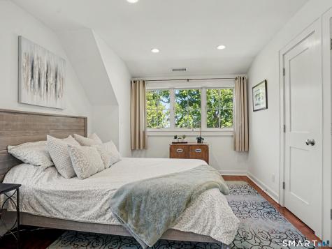 114 Lee Drive Fairfield CT 06824