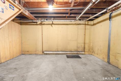 98 Colombus Street Manchester CT 06042