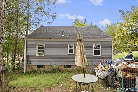 98 Colombus Street Manchester CT 06042