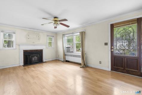 98 Colombus Street Manchester CT 06042