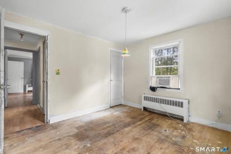 98 Colombus Street Manchester CT 06042