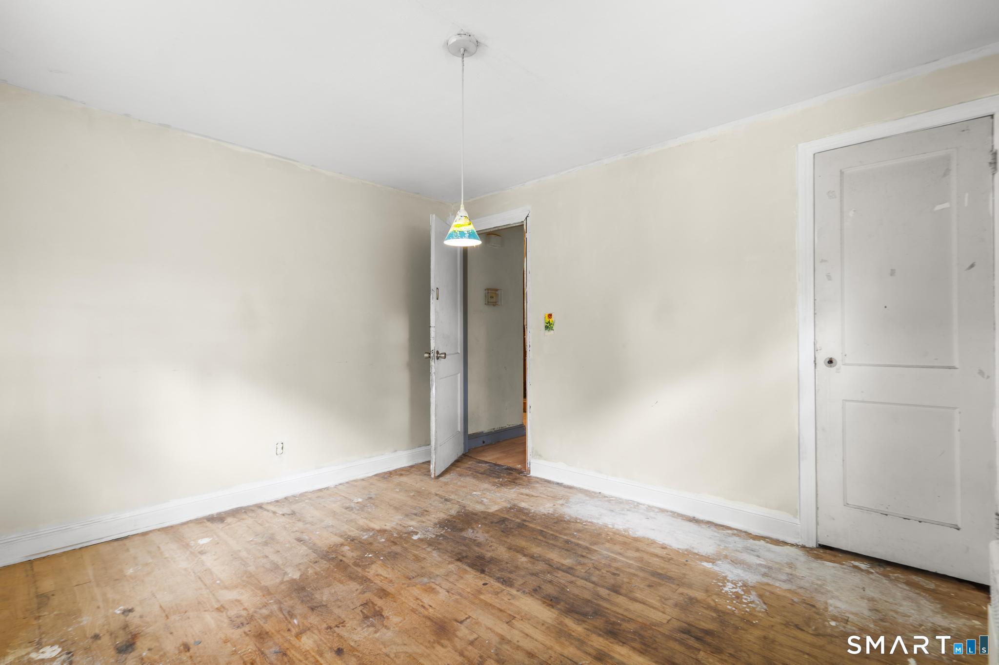 98 Colombus Street Manchester CT 06042