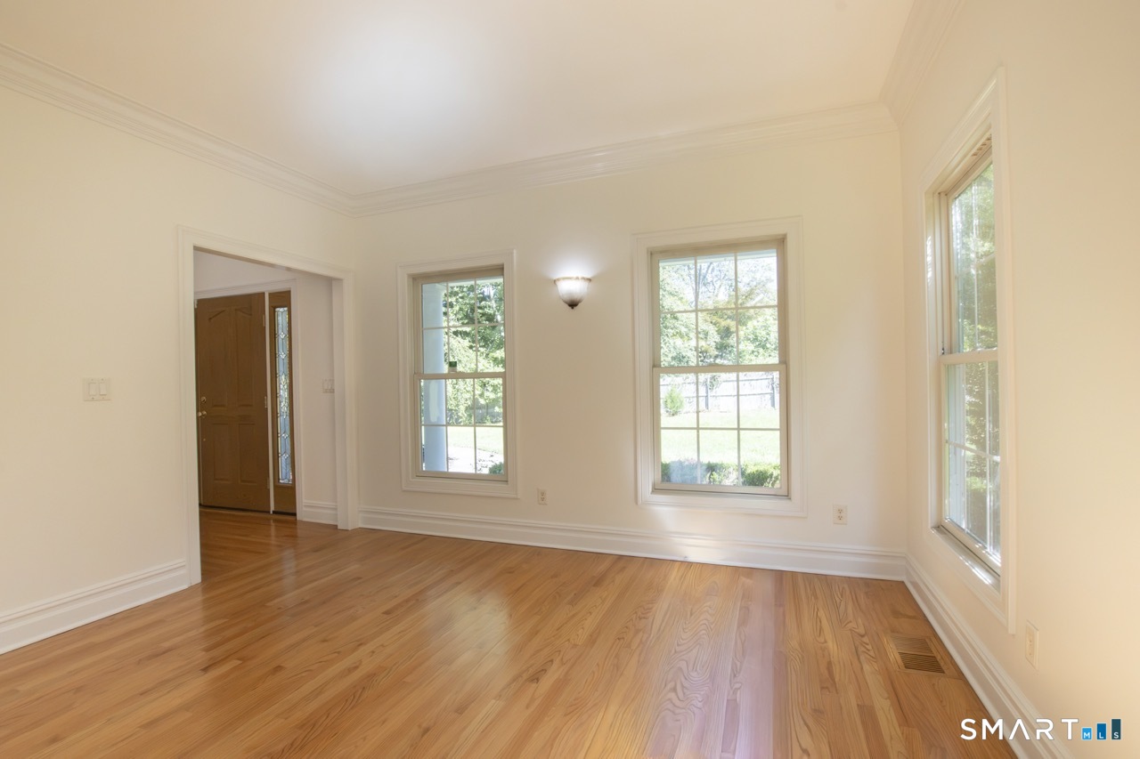 24 Plum Tree Lane Trumbull CT 06611