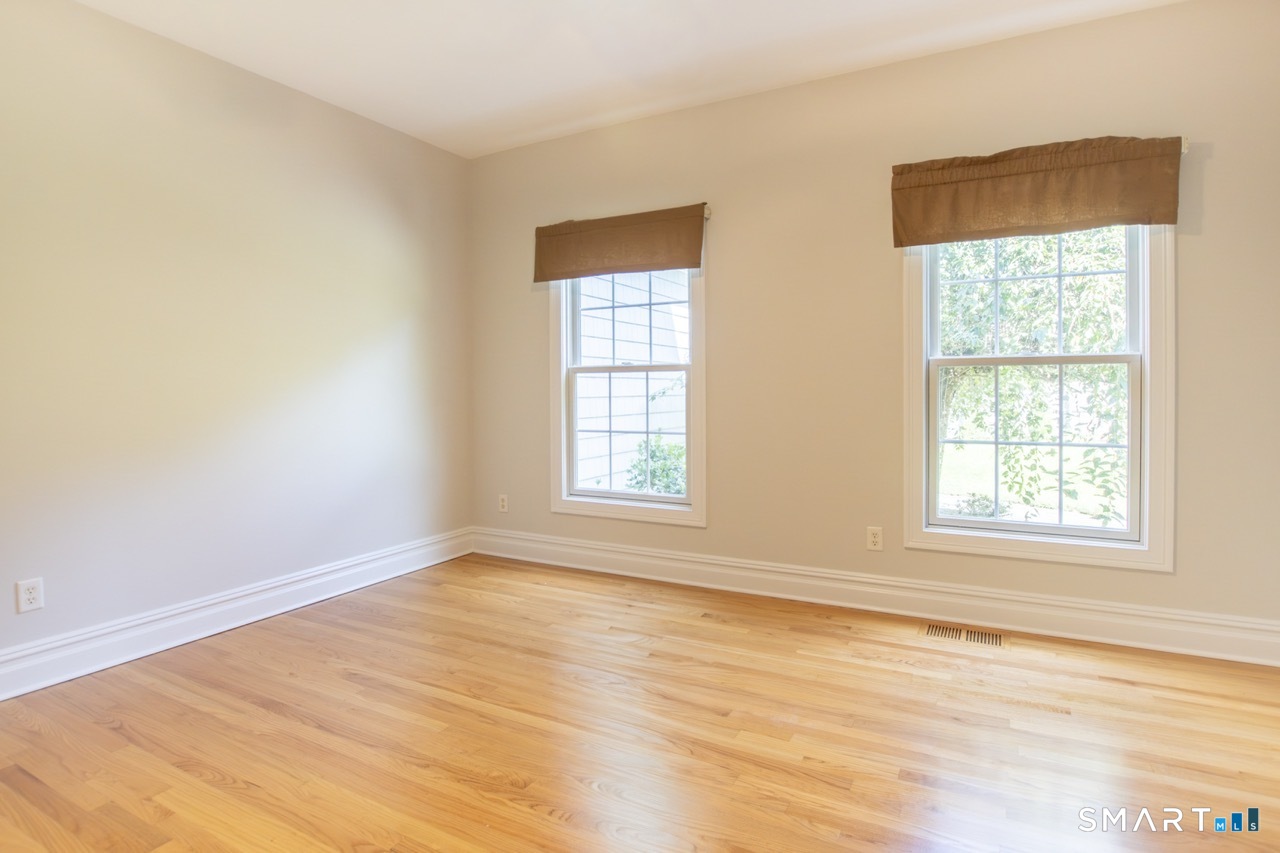 24 Plum Tree Lane Trumbull CT 06611