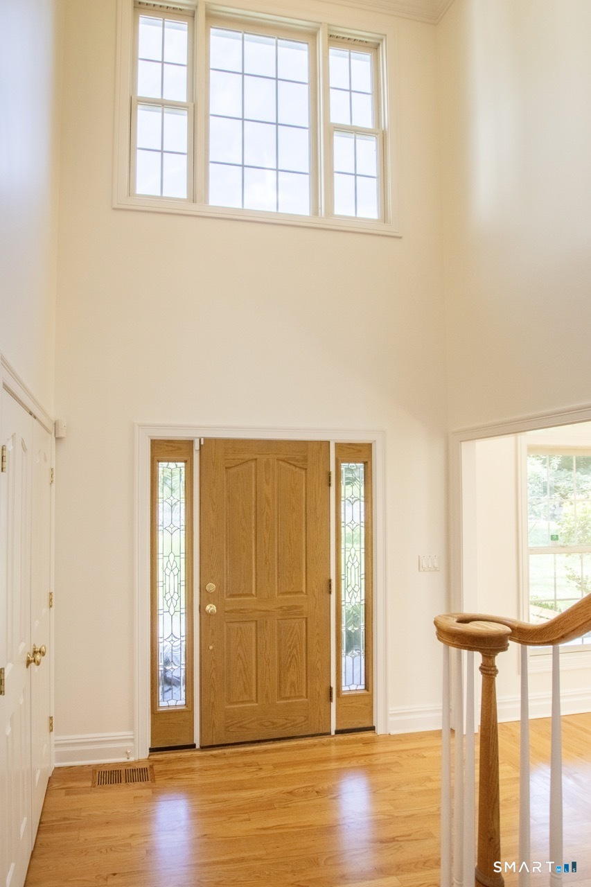 24 Plum Tree Lane Trumbull CT 06611
