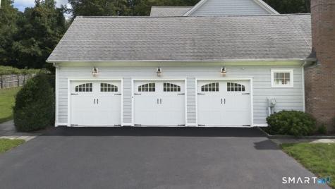 24 Plum Tree Lane Trumbull CT 06611