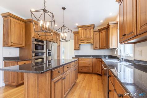 24 Plum Tree Lane Trumbull CT 06611