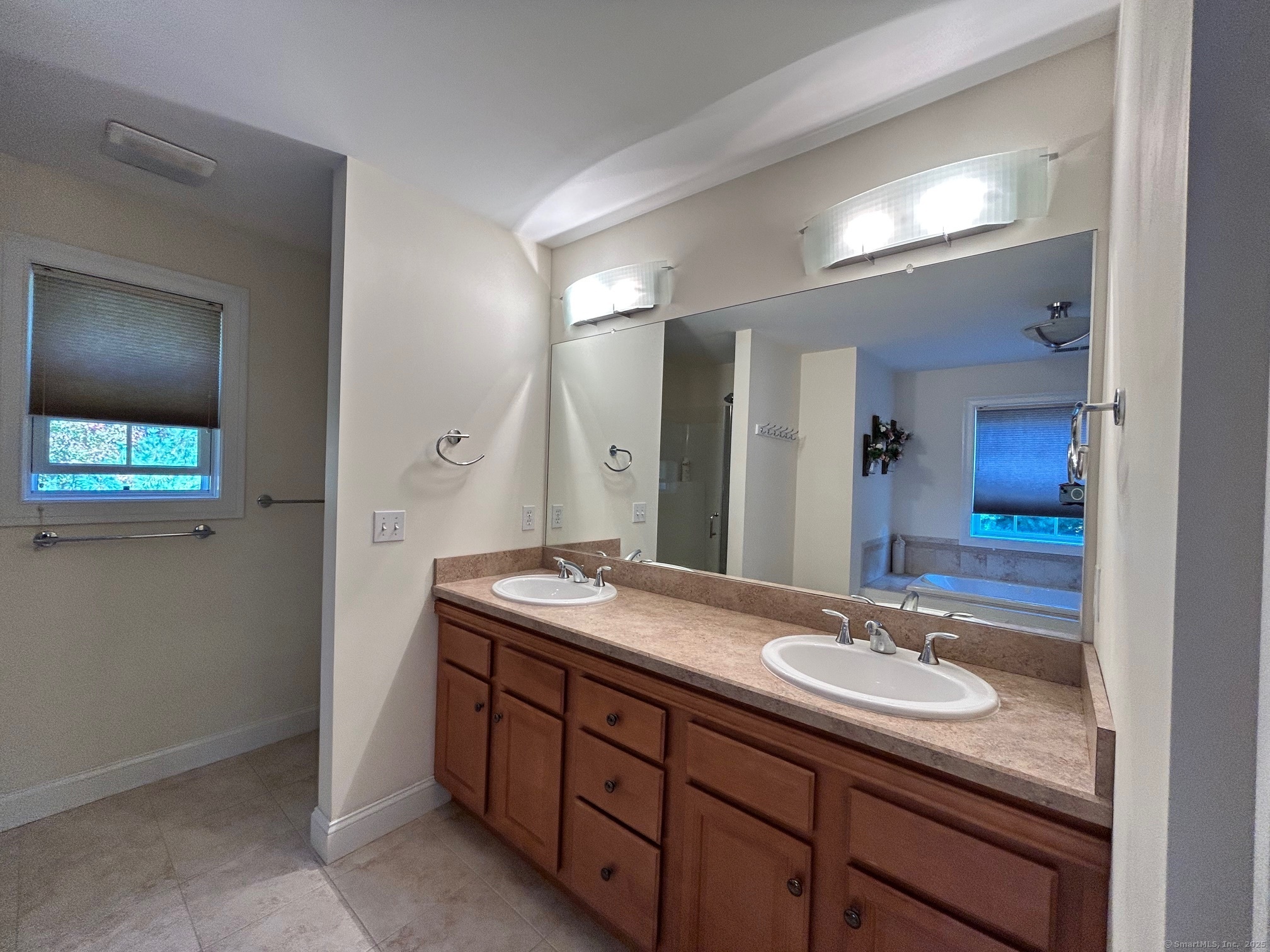 329 Garth Road Manchester CT 06040