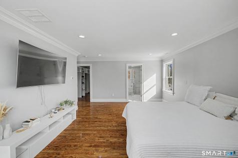 4 Sunnyview Terrace Newtown CT 06482