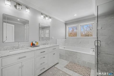 4 Sunnyview Terrace Newtown CT 06482