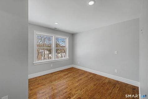 4 Sunnyview Terrace Newtown CT 06482