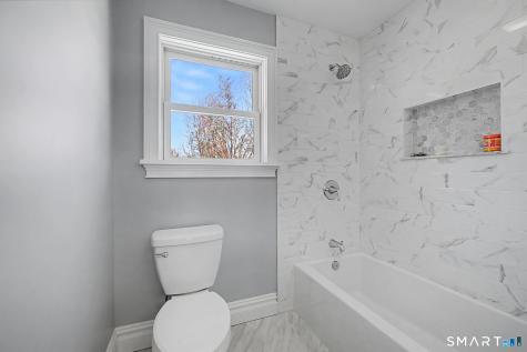 4 Sunnyview Terrace Newtown CT 06482