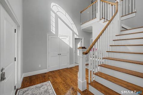 4 Sunnyview Terrace Newtown CT 06482